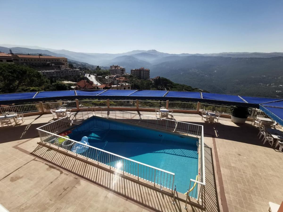Le Crillon Hotel Brummana Exterior foto