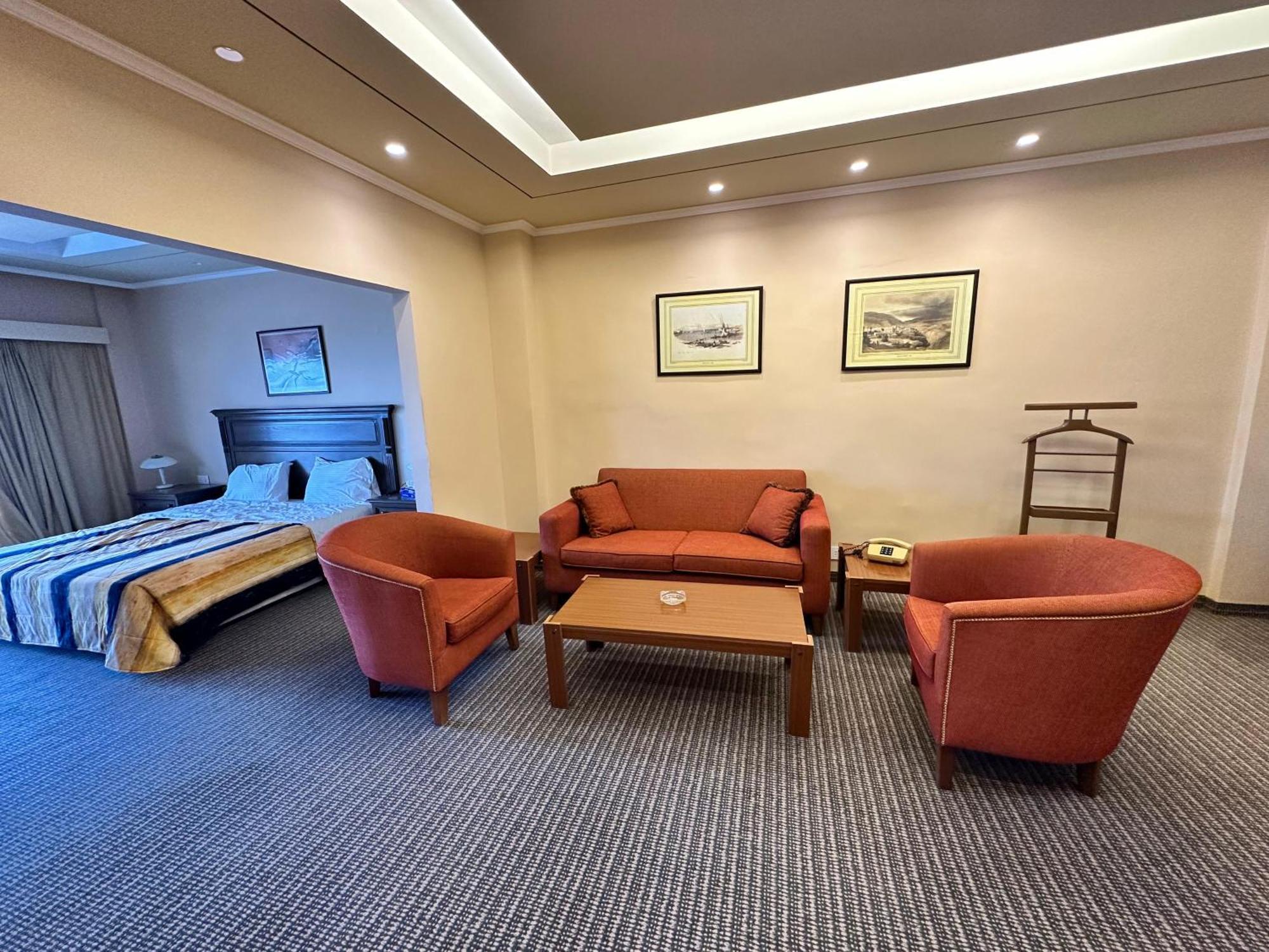 Le Crillon Hotel Brummana Exterior foto