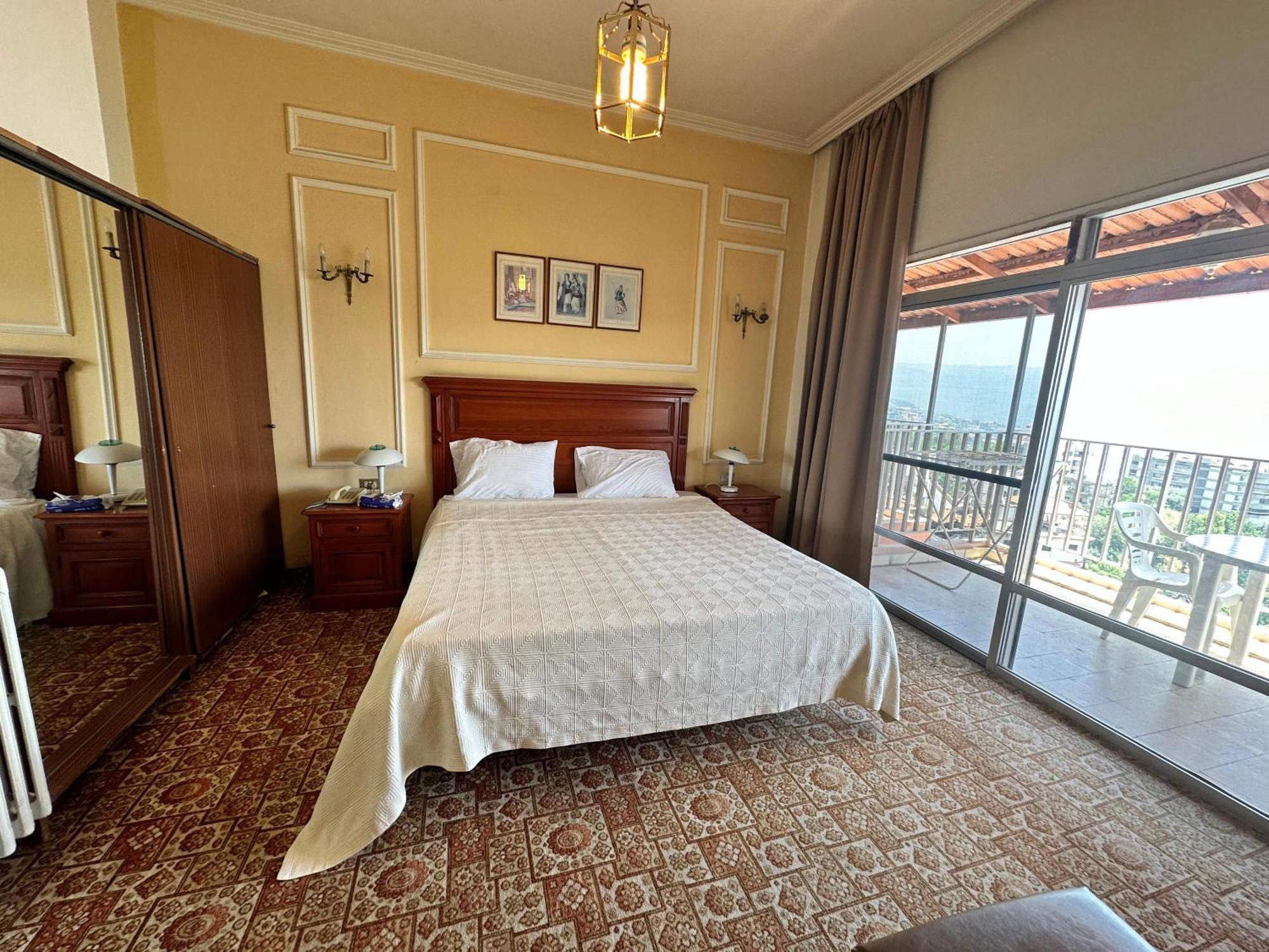 Le Crillon Hotel Brummana Exterior foto